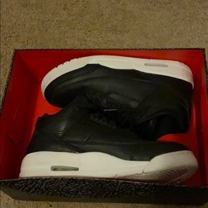black jordan’s 3 retro